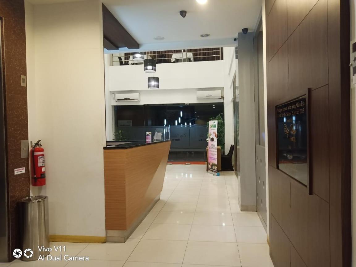 Ayla City Hotel Sorong Eksteriør billede