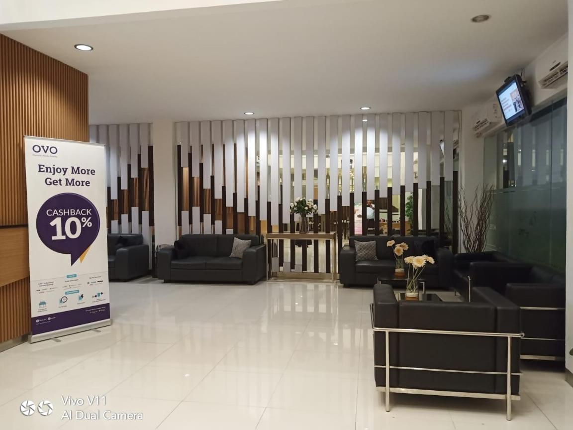 Ayla City Hotel Sorong Eksteriør billede
