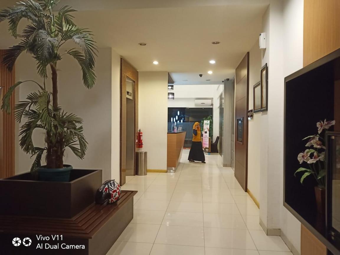 Ayla City Hotel Sorong Eksteriør billede