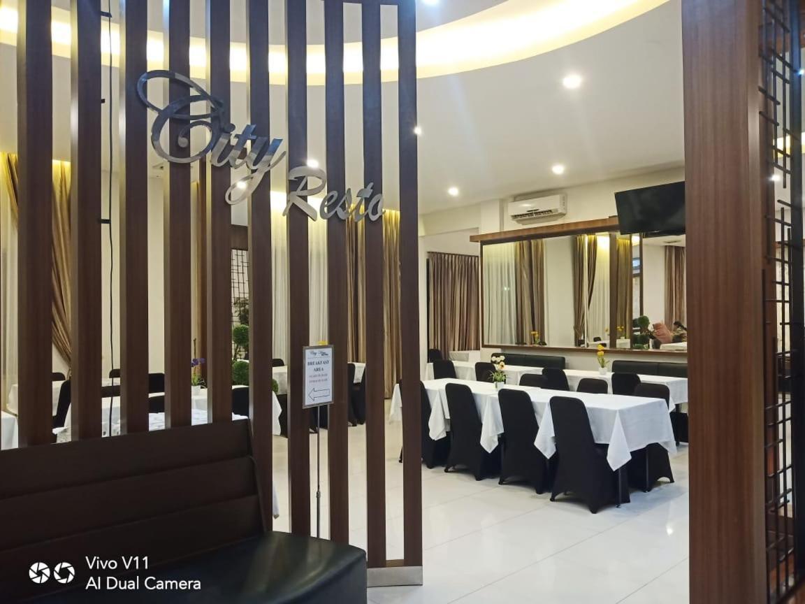 Ayla City Hotel Sorong Eksteriør billede